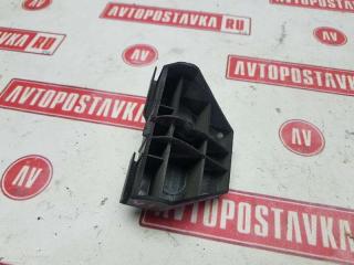 Запчасть клипса бампера задняя левая TOYOTA AVENSIS 02.2005г.