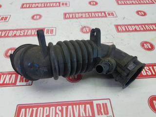 Запчасть патрубок воздушного фильтра TOYOTA COROLLA RUNX 04.2005г. (01.2001 - 08.2002 / 09.2002 - 03.2004 / 04.2004 - 09.2006)