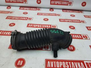 Патрубок воздушного фильтра TOYOTA WISH 09.2010г.