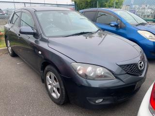 Запчасть амортизатор двери багажника MAZDA AXELA 18.10.2008г.