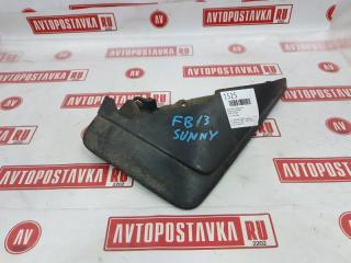 Запчасть брызговик передний правый NISSAN SUNNY