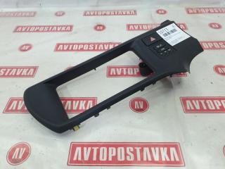 Запчасть рамка магнитолы TOYOTA AQUA 02.2013г.
