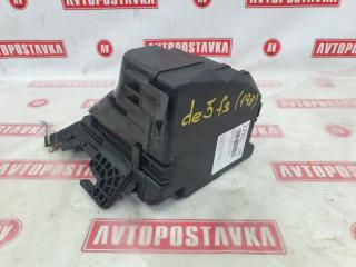 Запчасть блок предохранителей под капот MAZDA DEMIO