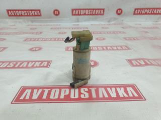 Фото запчасти насос омывателя HONDA FIT контрактная запчасть Запчасть насос омывателя HONDA FIT