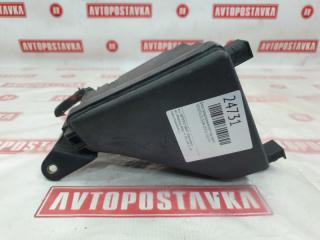 Запчасть блок предохранителей под капот TOYOTA CELSIOR