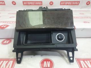 Пепельница C300 09.2009 W204 272.947