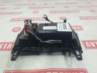 Пепельница C300 09.2009 W204 272.947