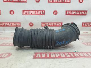 Патрубок воздушного фильтра TOYOTA WISH 04.2010г.
