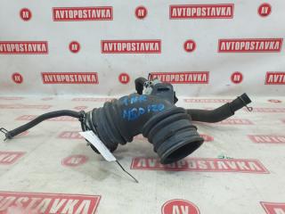 Запчасть патрубок воздушного фильтра TOYOTA RACTIS 02.2011г.