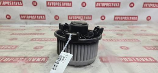 Запчасть моторчик печки TOYOTA VITZ 02.2005 - 07.2007/ 08.2007 - 11.2010