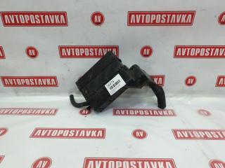 Запчасть блок предохранителей под капот NISSAN PRIMERA