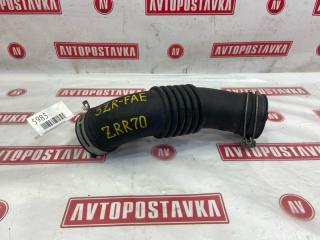 Запчасть патрубок воздушного фильтра TOYOTA NOAH