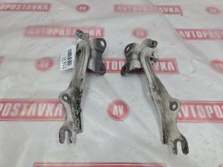 Петля капота MAZDA DEMIO