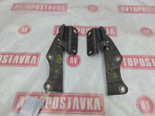 Запчасть петля капота NISSAN BLUEBIRD