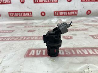 Запчасть насос омывателя TOYOTA COROLLA FIELDER 11.2013