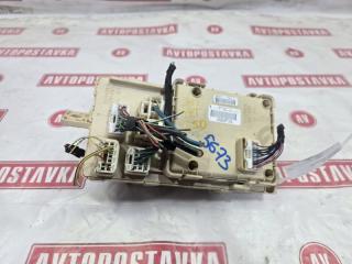 Фото запчасти блок предохранителей салонный TOYOTA AVENSIS 03.2006 контрактная запчасть Запчасть блок предохранителей салонный TOYOTA AVENSIS 03.2006
