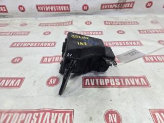 Фото запчасти блок предохранителей под капот TOYOTA AVENSIS 03.2006 контрактная запчасть Запчасть блок предохранителей под капот TOYOTA AVENSIS 03.2006