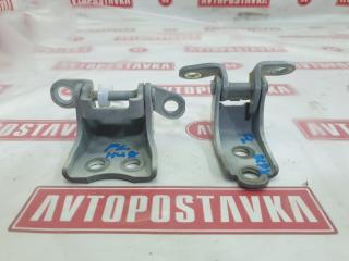 Запчасть петля двери передняя левая HONDA FIT