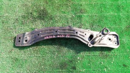 Запчасть балка передняя Toyota Nadia 2001