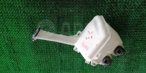 Запчасть бачок стеклоомывателя Toyota Ractis 2005