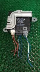 Фото запчасти блок управления дверьми задний левый Toyota Estima 2002 контрактная запчасть Запчасть блок управления дверьми задний левый Toyota Estima 2002