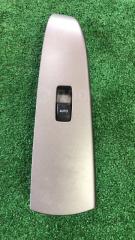 Фото запчасти блок управления стеклоподьемниками задний левый Toyota Prius 2006 Б/У запчасть Запчасть блок управления стеклоподьемниками задний левый Toyota Prius 2006