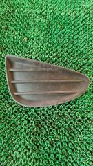 Запчасть заглушка бампера передняя правая Toyota VITZ 2010