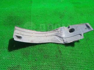 Фото запчасти защита Toyota VOXY 2003 Б/У запчасть Запчасть защита Toyota VOXY 2003