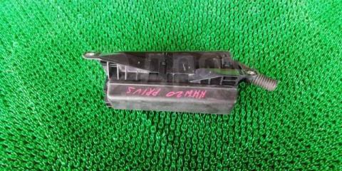 Фото запчасти коробка предохранителей Toyota Prius 2006 Б/У запчасть Запчасть коробка предохранителей Toyota Prius 2006