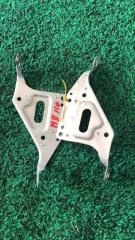 Фото запчасти крепление автомагнитолы Toyota MARK II 2003 Б/У запчасть Запчасть крепление автомагнитолы Toyota MARK II 2003