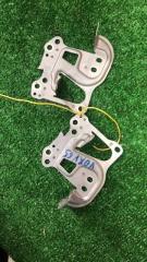 Фото запчасти крепление автомагнитолы Toyota VOXY 2003 Б/У запчасть Запчасть крепление автомагнитолы Toyota VOXY 2003