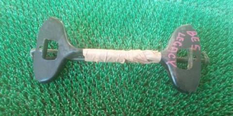 Запчасть крепление аккумулятора Subaru Legacy 1999