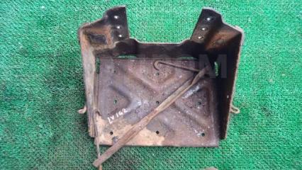 Запчасть крепление аккумулятора Toyota Toyoace 1998