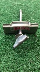 Запчасть крепление запасного колеса Toyota Nadia 2001