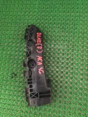 Запчасть крепление бампера заднее правое Toyota RAV-4 2008