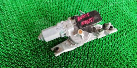 Запчасть моторчик дворников Toyota Auris 2006