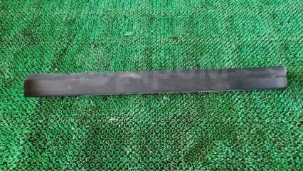 Запчасть накладка на порог передняя левая Toyota Auris 2008