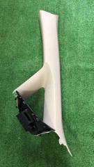 Запчасть накладка на стойку левая Toyota Auris 2006