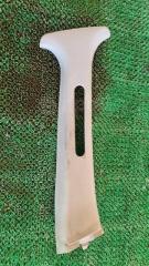 Запчасть накладка на стойку правая Toyota Carina 1996