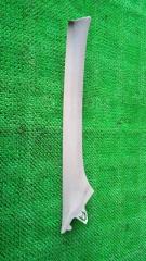 Запчасть накладка на стойку передняя правая Toyota Carina 1999