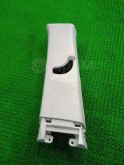 Запчасть накладка на стойку левая Toyota Corolla AXIO 2012