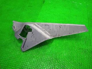 Запчасть накладка на стойку задняя правая Toyota Corolla AXIO 2012