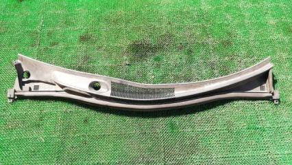 Фото запчасти пластик дворников жабо Toyota Alphard 2004 Б/У запчасть Запчасть пластик дворников жабо Toyota Alphard 2004