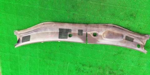 Запчасть пластик дворников жабо Toyota Harrier 2000