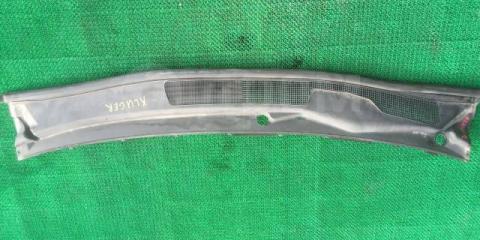 Запчасть пластик дворников жабо Toyota Kluger V 2002