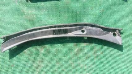 Фото запчасти пластик дворников жабо Toyota VOXY 2003 Б/У запчасть Запчасть пластик дворников жабо Toyota VOXY 2003
