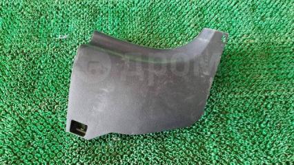 Запчасть пластик салона правый Toyota Auris 2008