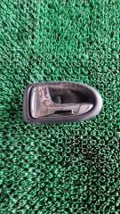 Запчасть ручка двери левая Mazda Premacy 2003