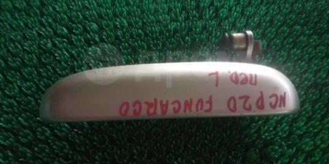 Запчасть ручка двери передняя левая Toyota Funcargo 1999