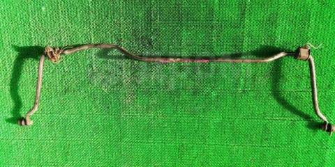 Запчасть стабилизатор задний Toyota Granvia 1996